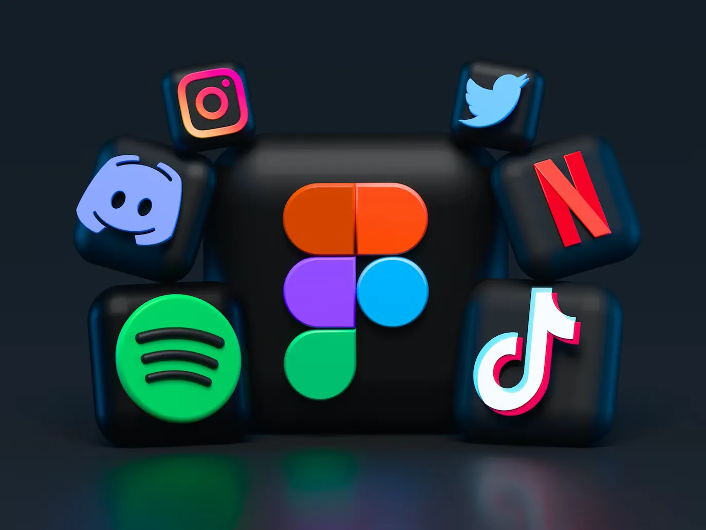 10 essential tips to double your social media.